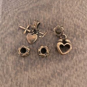 ✨SILVER MICHAEL ANTHONY BRACELET CHARMS✨